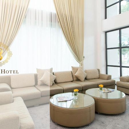 8 Mile Hotel Янгон Екстериор снимка