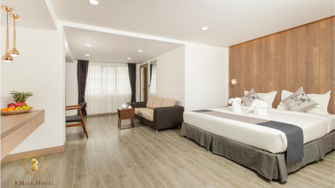 8 Mile Hotel Янгон Екстериор снимка
